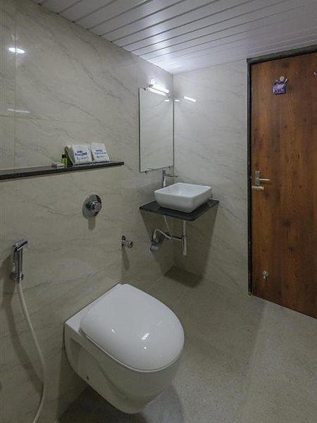 Hotel Karuna Residency Mangalore Extérieur photo