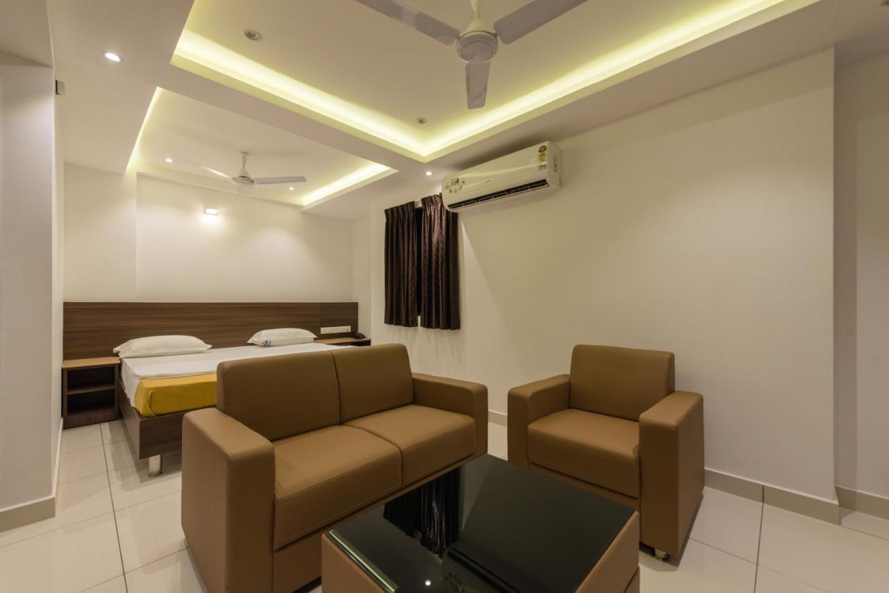Hotel Karuna Residency Mangalore Extérieur photo