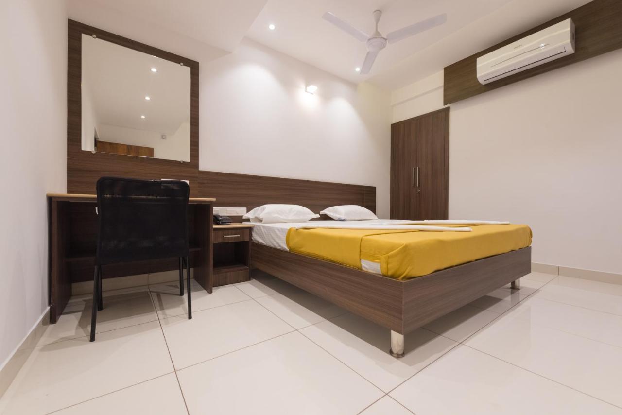 Hotel Karuna Residency Mangalore Extérieur photo