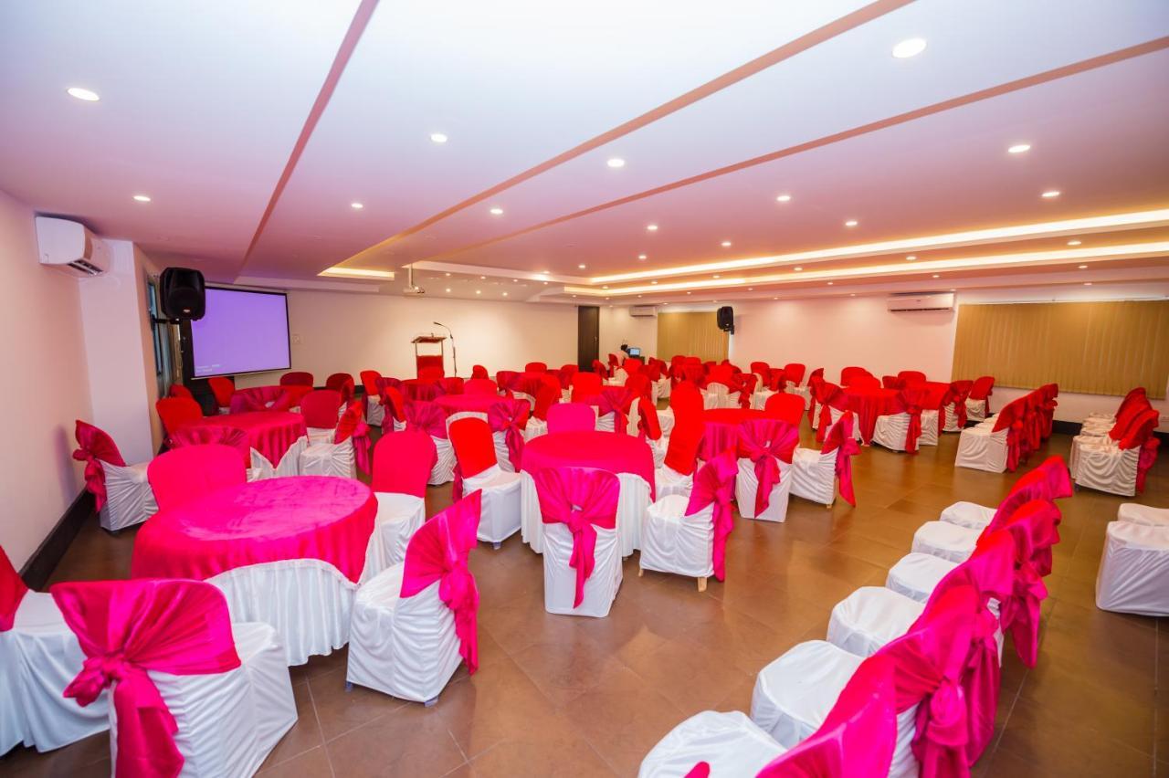 Hotel Karuna Residency Mangalore Extérieur photo