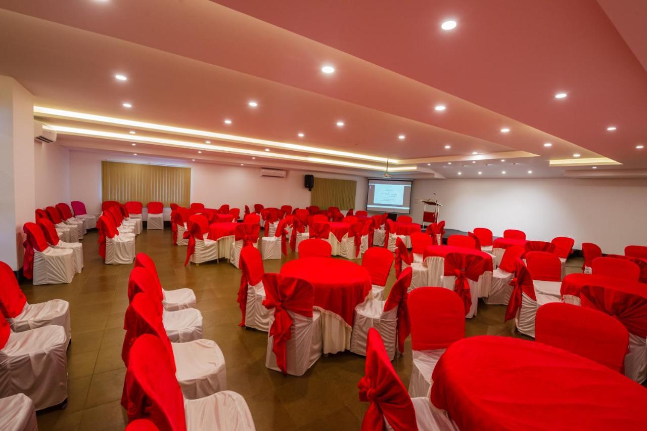 Hotel Karuna Residency Mangalore Extérieur photo